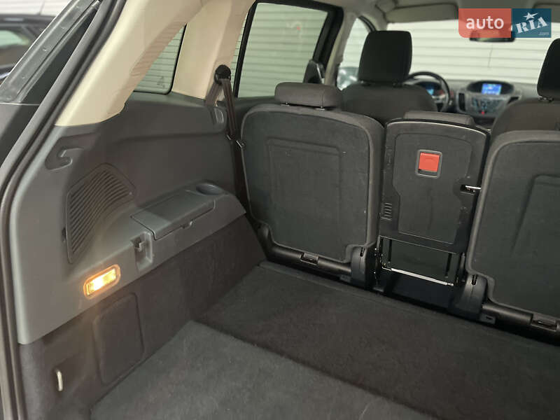 Минивэн Ford Grand C-Max 2015 в Стрые фото 27 Минивэн Ford Grand C-Max 2015 в Стрые