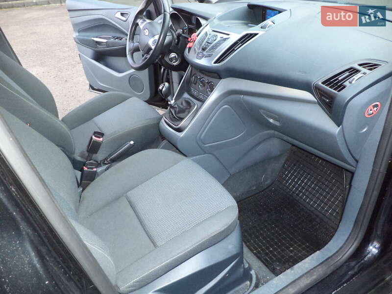 Минивэн Ford Grand C-Max 2011 в Ивано-Франковске