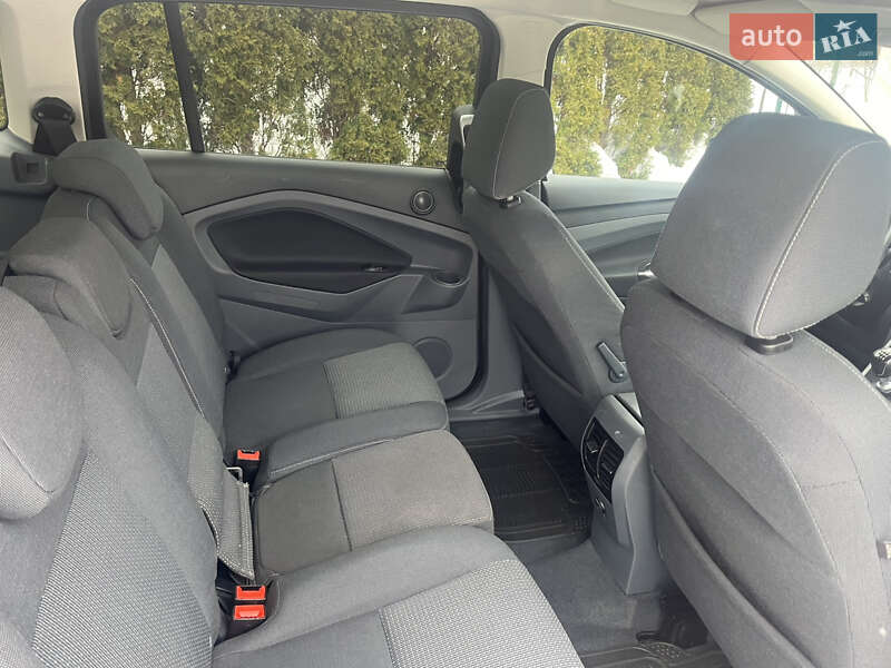 Минивэн Ford Grand C-Max 2015 в Стрые