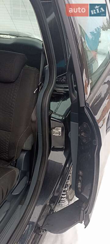 Минивэн Ford Grand C-Max 2012 в Черкассах