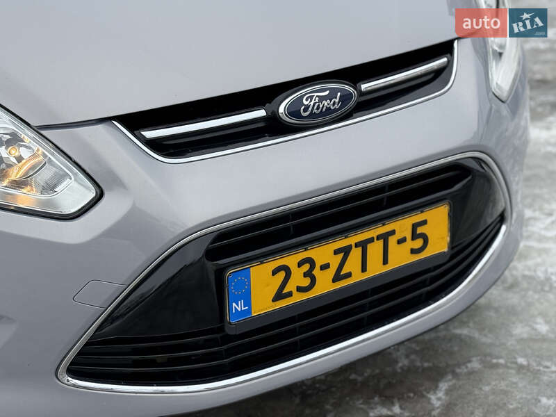 Минивэн Ford Grand C-Max 2011 в Стрые