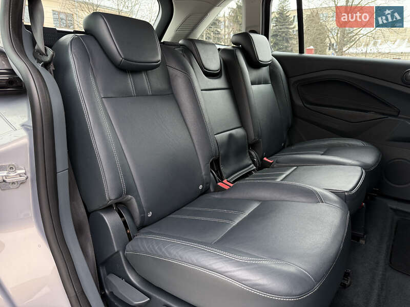 Минивэн Ford Grand C-Max 2011 в Стрые