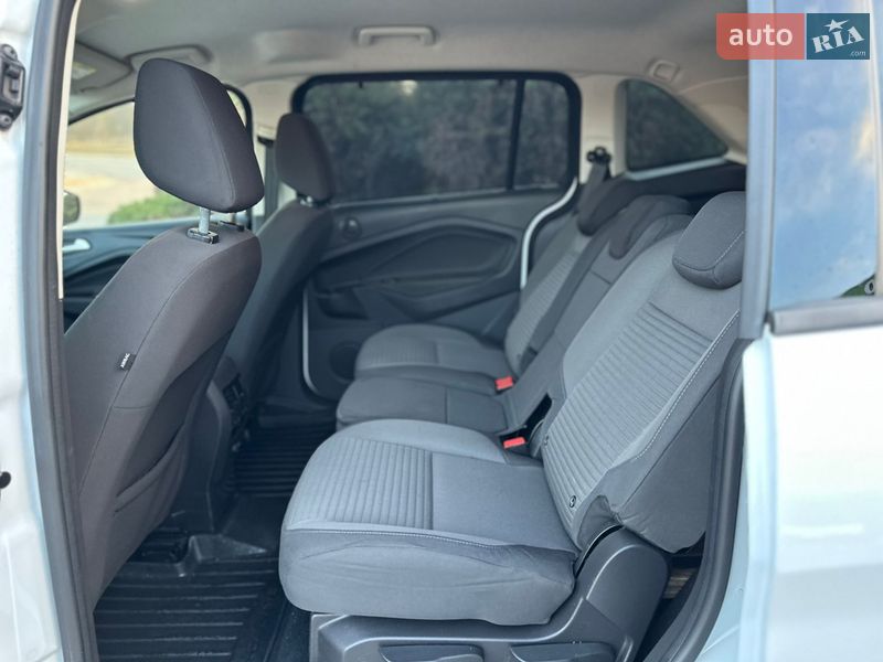 Минивэн Ford Grand C-Max 2017 в Дрогобыче
