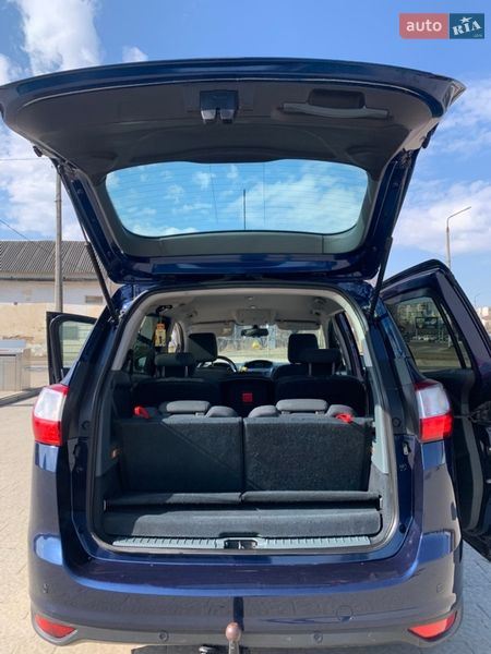 Мінівен Ford Grand C-Max 2010 в Дрогобичі