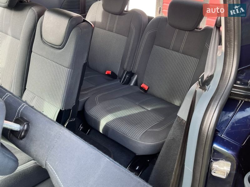 Мінівен Ford Grand C-Max 2010 в Дрогобичі