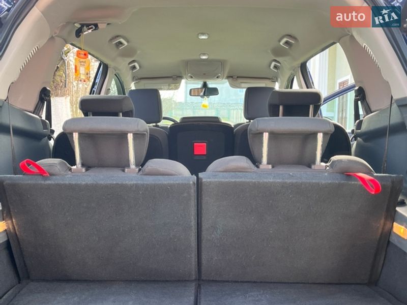Мінівен Ford Grand C-Max 2010 в Дрогобичі