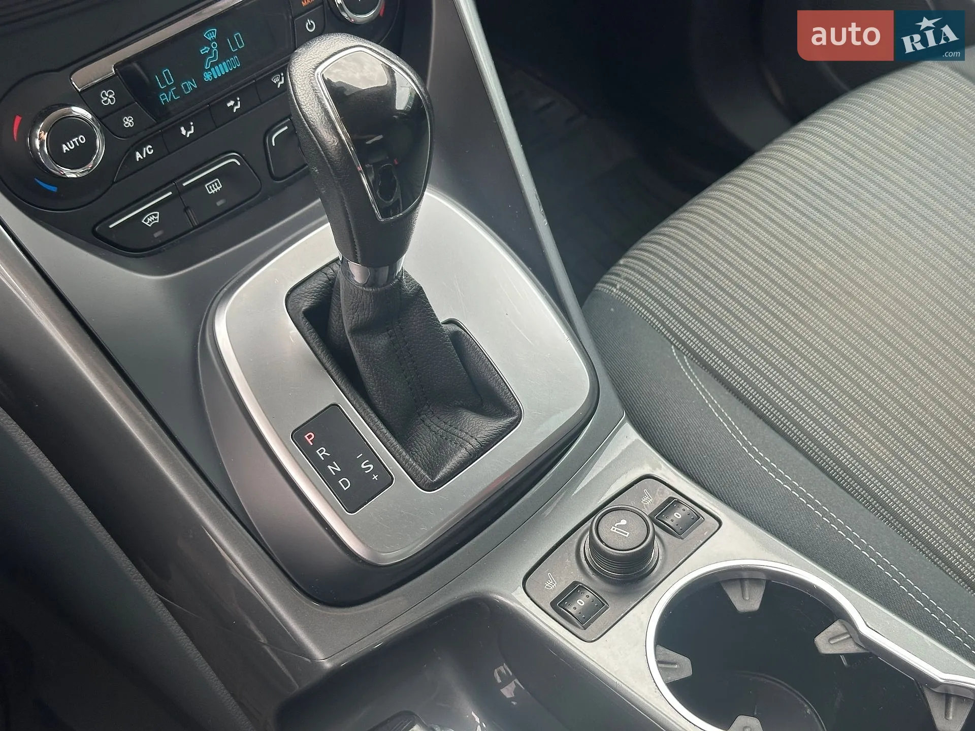 2015 Ford C-MAX - мініатюра 28