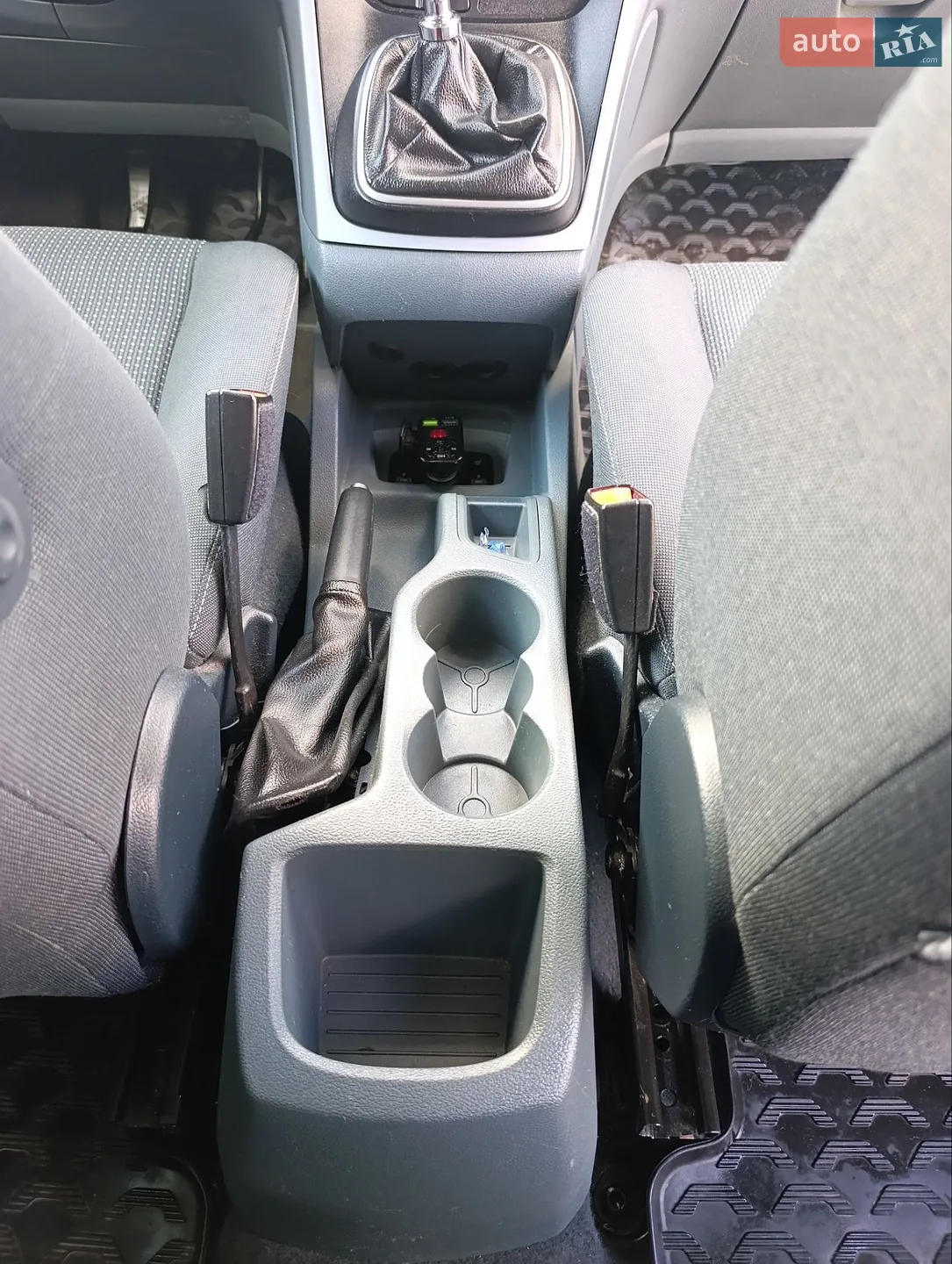 2010 Ford C-MAX - мініатюра 41