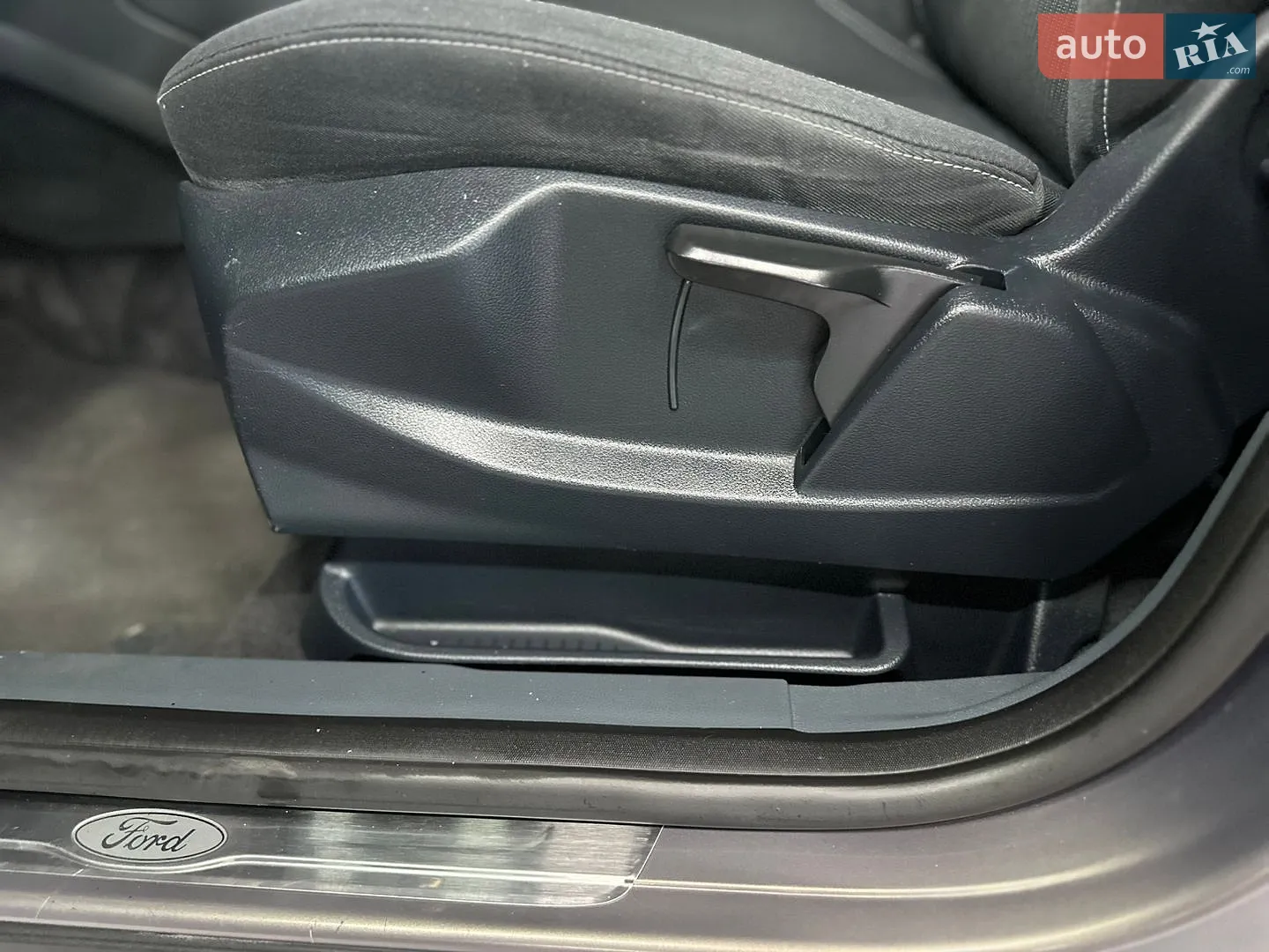 2012 Ford C-MAX - мініатюра 53