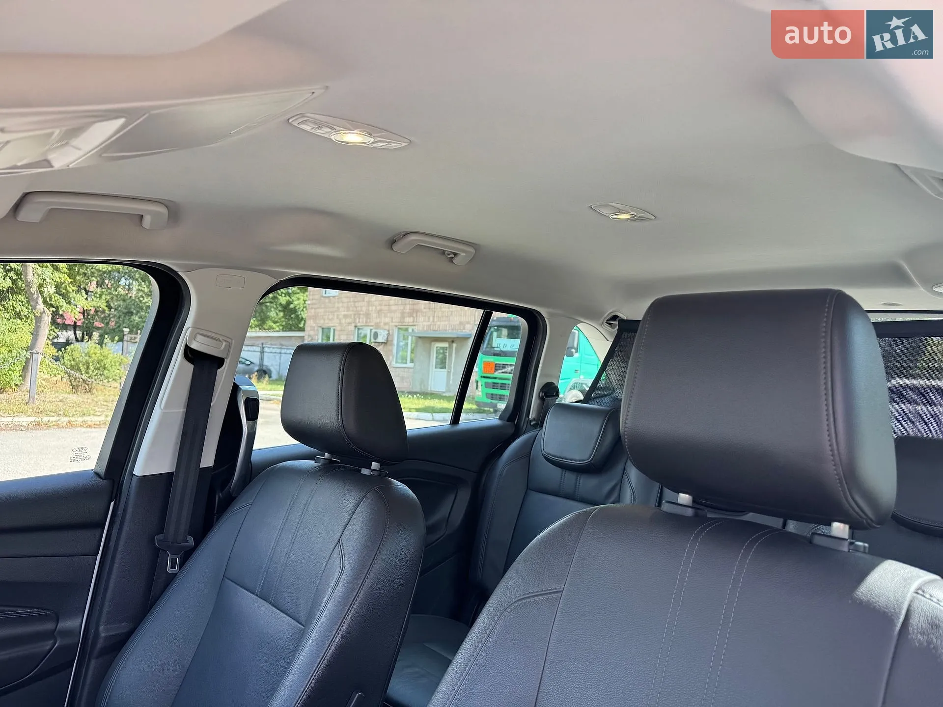 2015 Ford C-MAX - мініатюра 34