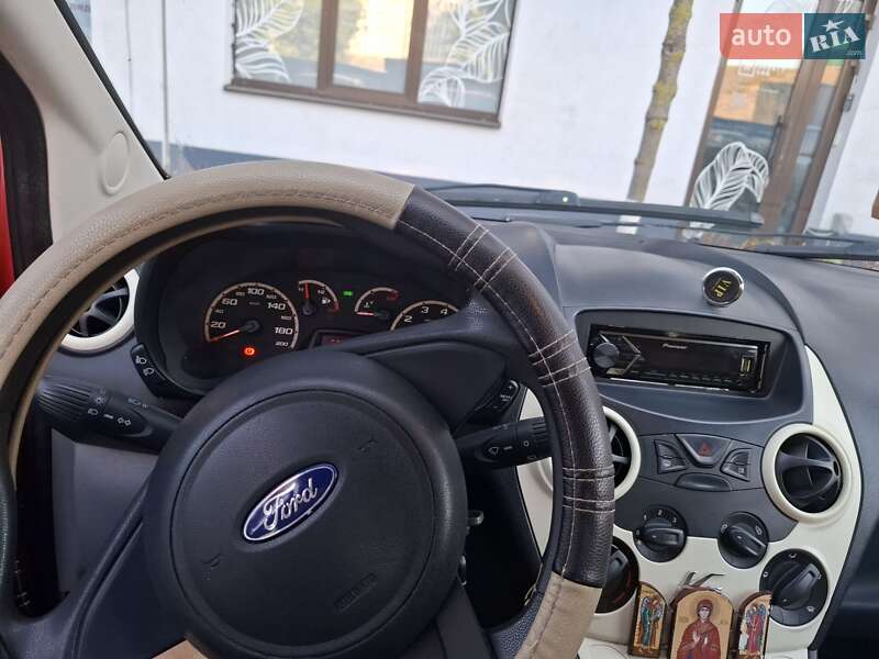 Хэтчбек Ford KA 2009 в Киеве