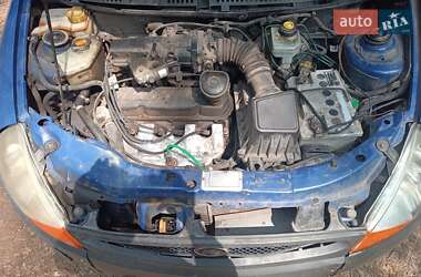 Хэтчбек Ford KA 2001 в 