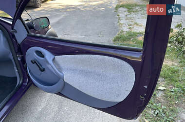 Хэтчбек Ford KA 1997 в 