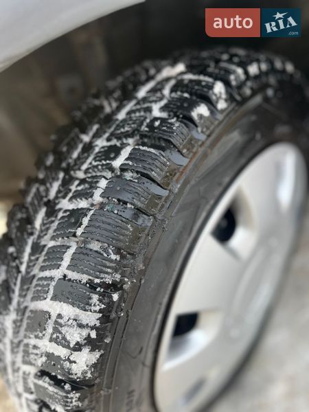 Хетчбек Ford KA 2006 в Кам'янець-Подільському