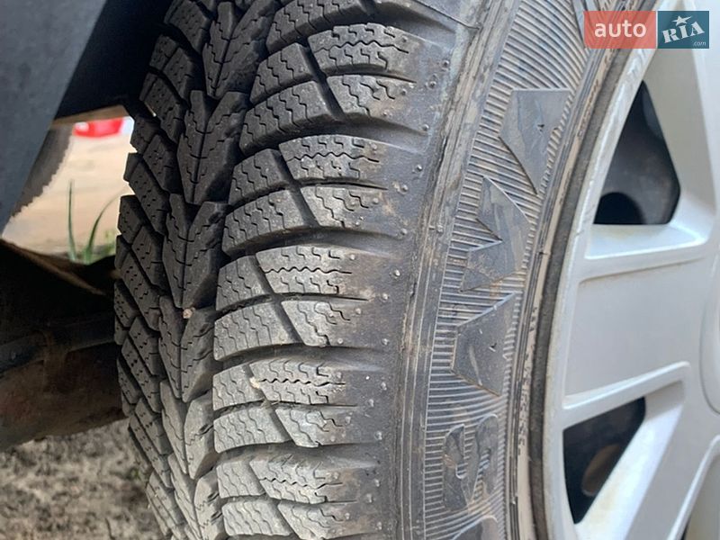 Хэтчбек Ford KA 2007 в Смеле