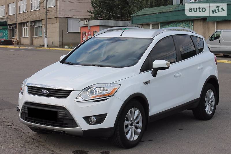 Внедорожник / Кроссовер Ford Kuga 2010 в Николаеве