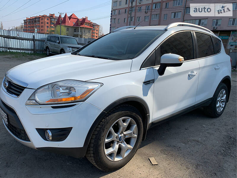 Внедорожник / Кроссовер Ford Kuga 2010 в Киеве