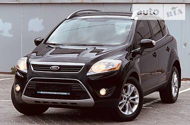 Внедорожник / Кроссовер Ford Kuga 2013 в Одессе