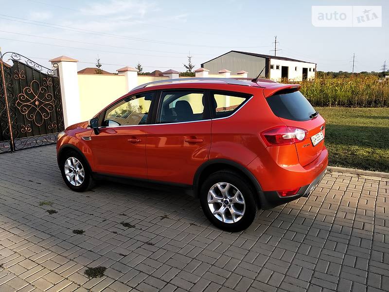 Позашляховик / Кросовер Ford Kuga 2012 в Покровську