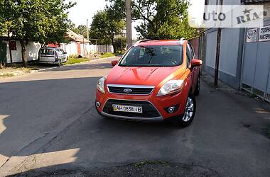 Позашляховик / Кросовер Ford Kuga 2012 в 