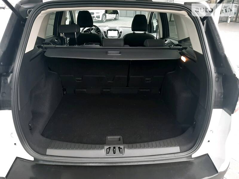 Внедорожник / Кроссовер Ford Kuga 2018 в Ивано-Франковске