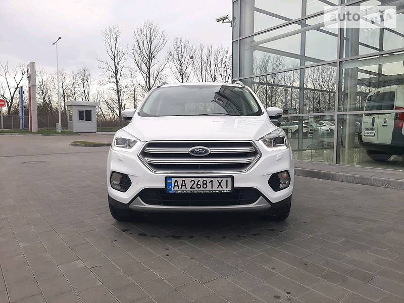 Внедорожник / Кроссовер Ford Kuga 2018 в Ивано-Франковске
