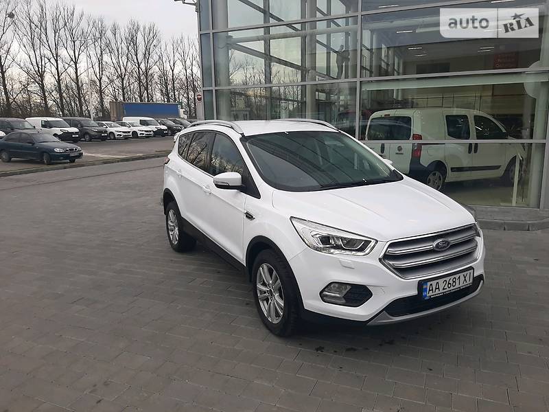 Внедорожник / Кроссовер Ford Kuga 2018 в Ивано-Франковске