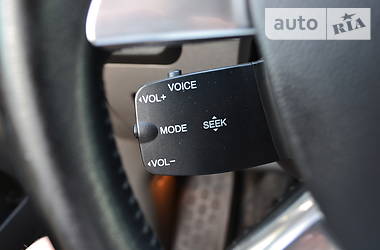 Позашляховик / Кросовер Ford Kuga 2011 в 