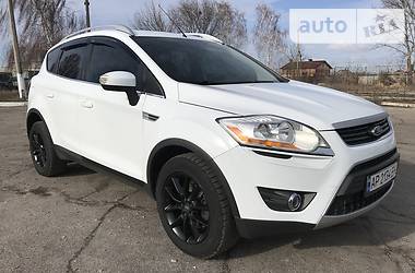 Позашляховик / Кросовер Ford Kuga 2010 в 