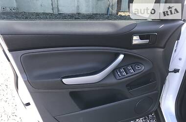 Позашляховик / Кросовер Ford Kuga 2010 в 