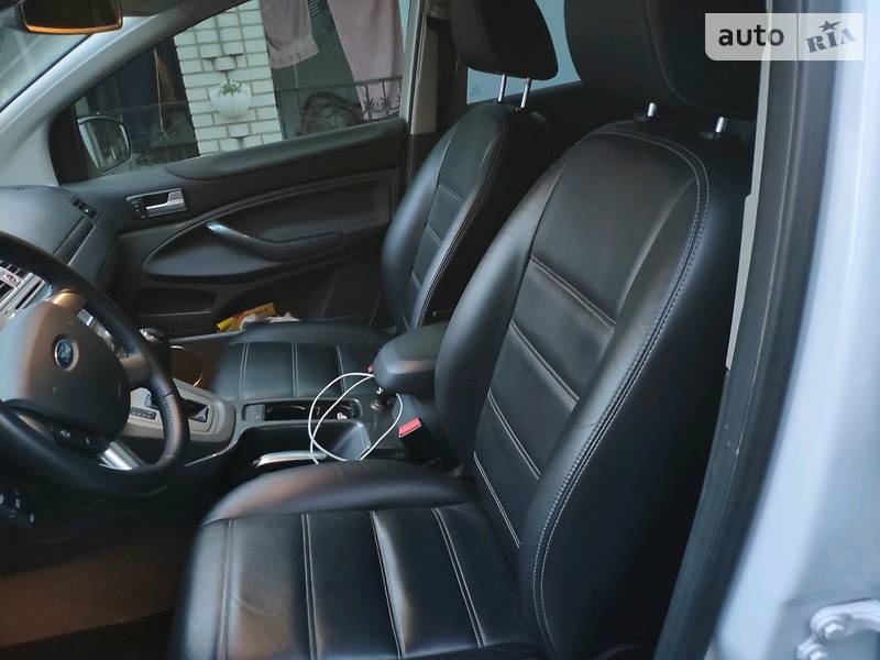 Позашляховик / Кросовер Ford Kuga 2013 в Києві