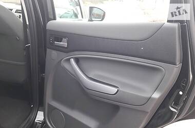 Позашляховик / Кросовер Ford Kuga 2011 в 