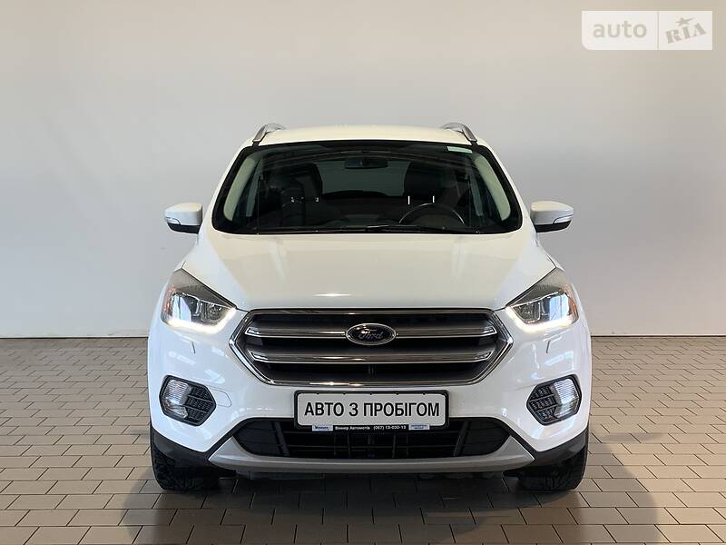 Позашляховик / Кросовер Ford Kuga 2017 в Києві