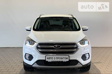 Позашляховик / Кросовер Ford Kuga 2017 в Києві