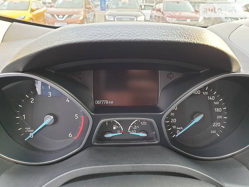 Позашляховик / Кросовер Ford Kuga 2017 в Києві