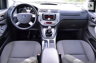 Позашляховик / Кросовер Ford Kuga 2011 в 