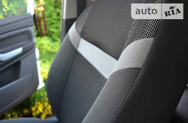 Позашляховик / Кросовер Ford Kuga 2011 в 