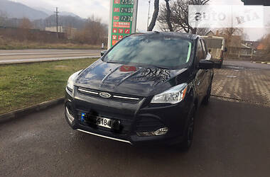 Позашляховик / Кросовер Ford Kuga 2014 в 