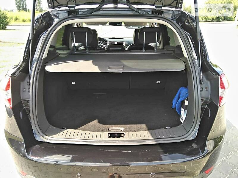Позашляховик / Кросовер Ford Kuga 2012 в Луцьку