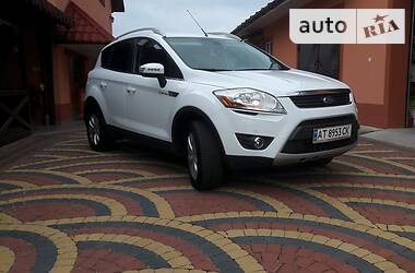 Позашляховик / Кросовер Ford Kuga 2010 в Івано-Франківську