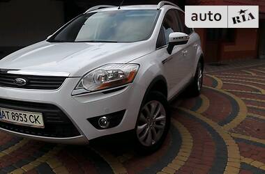 Внедорожник / Кроссовер Ford Kuga 2010 в 