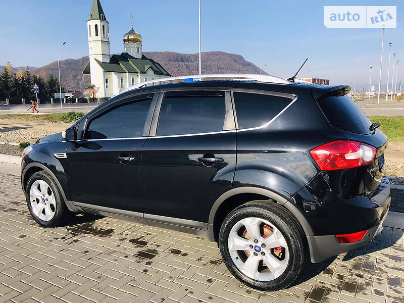 Позашляховик / Кросовер Ford Kuga 2011 в Хусті