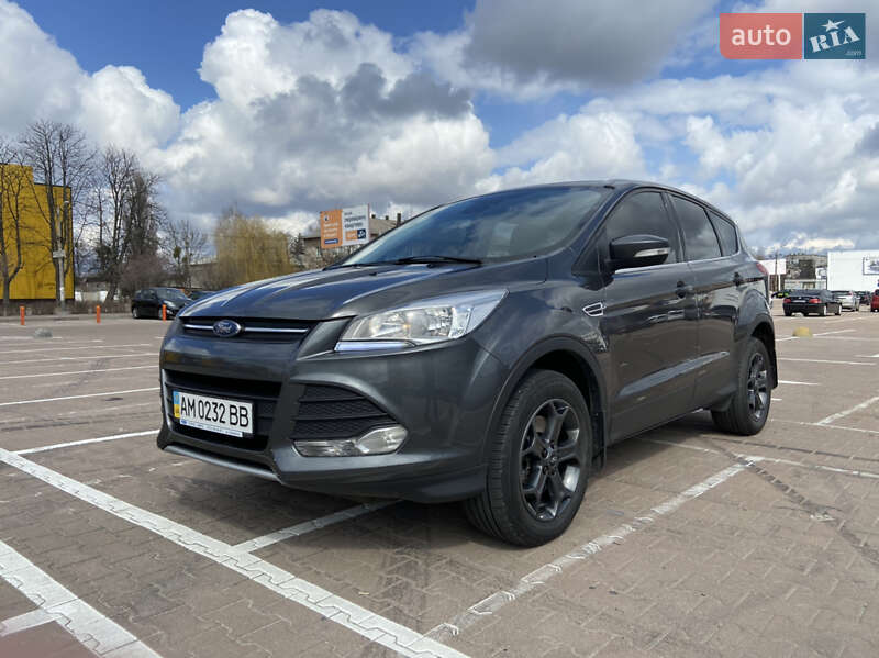 Позашляховик / Кросовер Ford Kuga 2015 в Житомирі