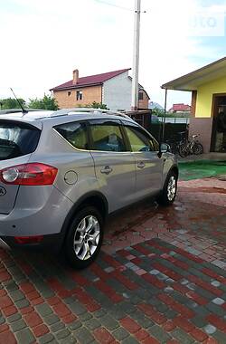 Внедорожник / Кроссовер Ford Kuga 2011 в 