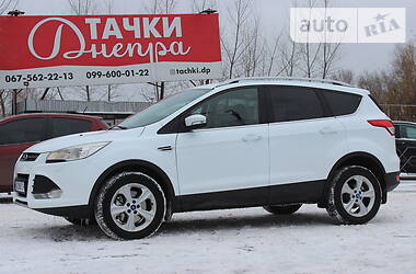 Позашляховик / Кросовер Ford Kuga 2015 в Дніпрі