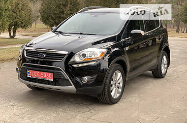 Внедорожник / Кроссовер Ford Kuga 2012 в 