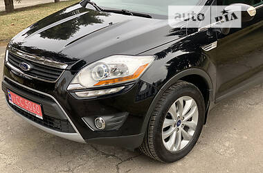 Внедорожник / Кроссовер Ford Kuga 2012 в 