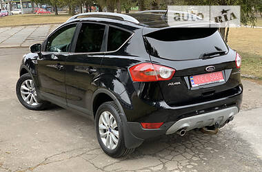 Внедорожник / Кроссовер Ford Kuga 2012 в 
