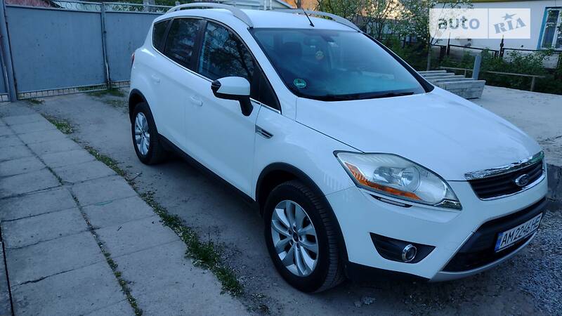 Внедорожник / Кроссовер Ford Kuga 2009 в Житомире