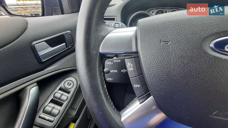 Внедорожник / Кроссовер Ford Kuga 2011 в Львове